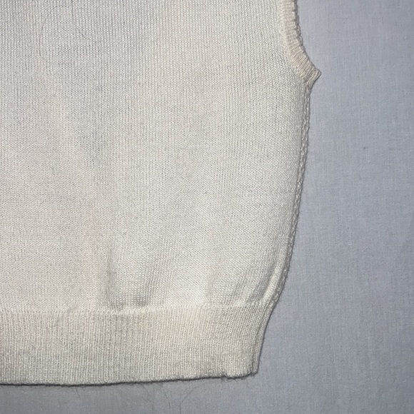 cream knitted vest with , in great condition - Picture 8 of 10